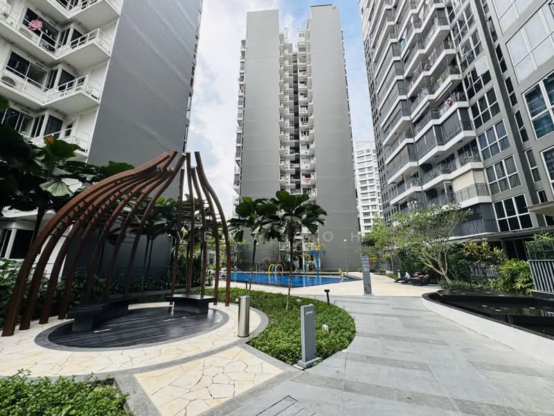 Heron Bay, Upper Serangoon View, 4 Bedrooms, 1,281 sqft, Executive Condominium For Sale, by Vera Loh, 500195251 - Exterior - PropertyGuru.com.sg