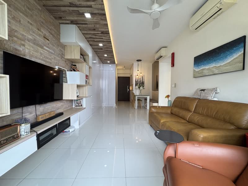 Heron Bay, 51 Upper Serangoon View, 4 Bedrooms, 1,281 sqft, Executive Condominium For Sale, by Vera Loh, 500195251 - Living Room - PropertyGuru.com.sg