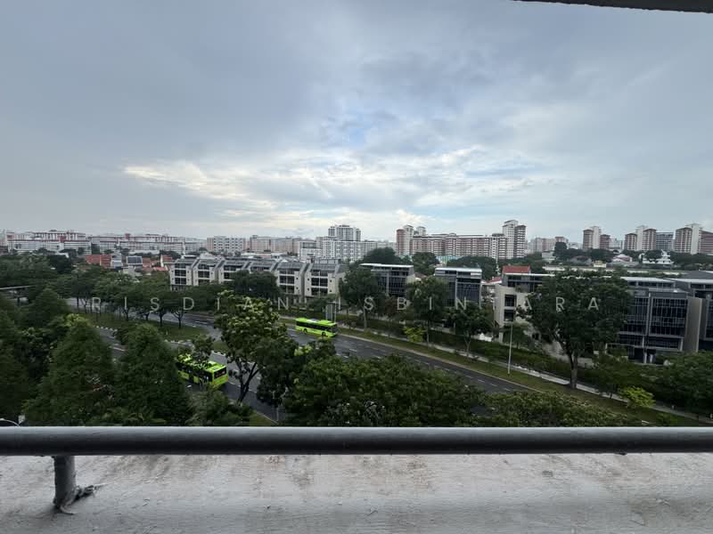 701 Hougang Avenue 2, 701 Hougang Avenue 2, 2 Bedrooms, 764 sqft, HDB Flat For Sale, by Risdian Isbintara, 500195253 - View - PropertyGuru.com.sg