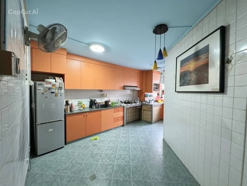701 Hougang Avenue 2, 701 Hougang Avenue 2, 2 Bedrooms, 764 sqft, HDB Flat For Sale, by Risdian Isbintara, 500195253 - Kitchen - PropertyGuru.com.sg
