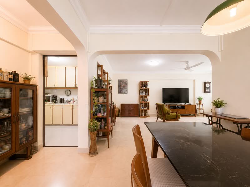 96 Bedok North Avenue 4, 96 Bedok North Avenue 4, 3 Bedrooms, 1,345 sqft, HDB Flat For Sale, by Aaron Leong, 500195258 - Living Room - PropertyGuru.com.sg