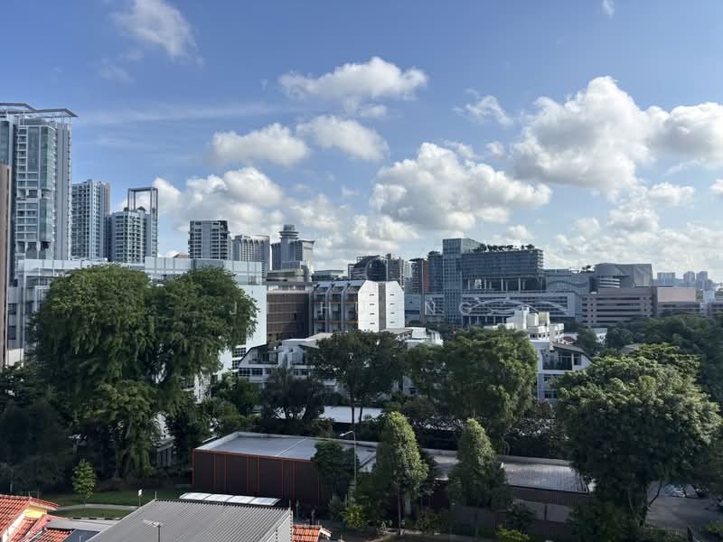 Hill House, 10A-11 Institution Hill, 10B, 2 Bedrooms, 624 sqft, Condominium For Rent, by JJ Huang, 500195259 - Balcony - PropertyGuru.com.sg
