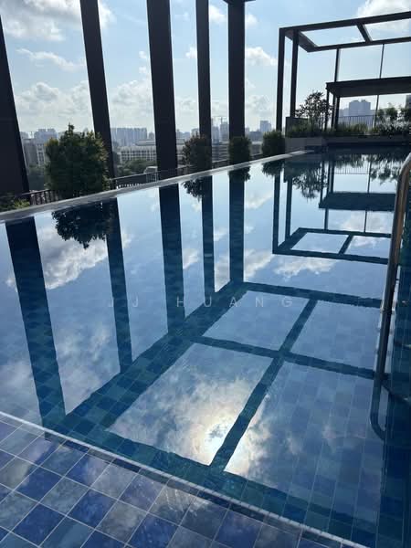 Hill House, 10A-11 Institution Hill, 10B, 2 Bedrooms, 624 sqft, Condominium For Rent, by JJ Huang, 500195259 - Pool - PropertyGuru.com.sg
