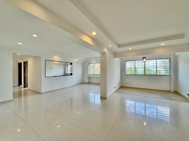 143 Pasir Ris Street 11, 143 Pasir Ris Street 11, 3 Bedrooms, 1,356 sqft, HDB Flat For Sale, by Elaine Tan, 500195268 - Living Room - PropertyGuru.com.sg