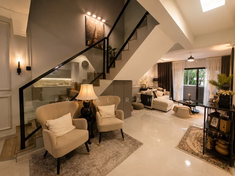142 Bukit Batok Street 11, 142 Bukit Batok Street 11, 4 Bedrooms, 1,614 sqft, HDB Flat For Sale, by Faizal Rahim, 500195269 - Living Room - PropertyGuru.com.sg