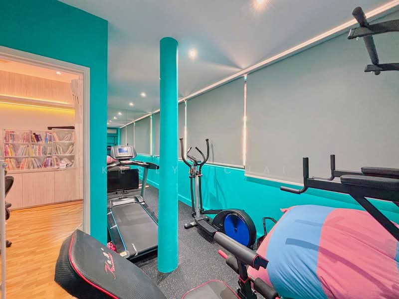 ✨Tastefully Recently Renovated Terrace House in Eastwood Park, Eastwood Park / Eastwood Drive, 5 Bedrooms, 3,300 sqft, Terraced House For Sale, by Keslyn Chai, 500195272 - Balcony converted room - PropertyGuru.com.sg