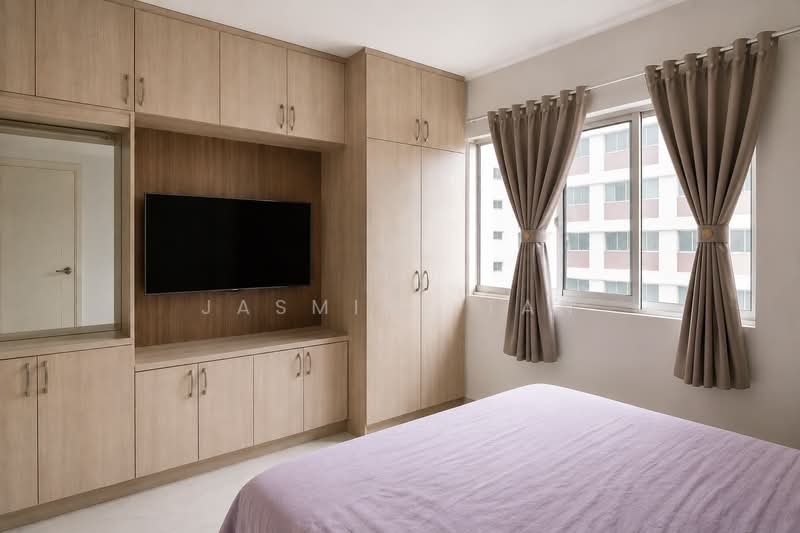114 Lengkong Tiga, 114 Lengkong Tiga, 4 Bedrooms, 1,399 sqft, HDB Flat For Sale, by Jasmine Tan, 500195280 - Master Bedroom - PropertyGuru.com.sg