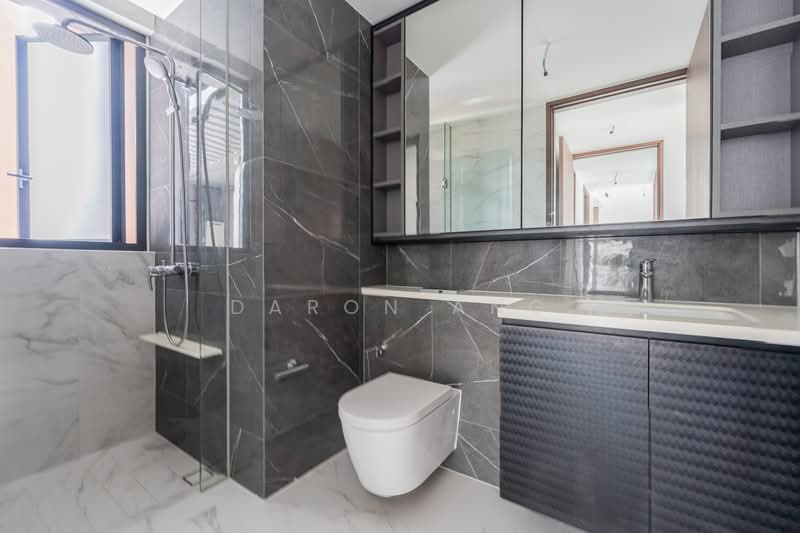 Bartley Vue, 6 Jalan Bunga Rampai, 2 Bedrooms, 732 sqft, Condominium For Sale, by Daron Ang, 500195285 - Bathroom - PropertyGuru.com.sg