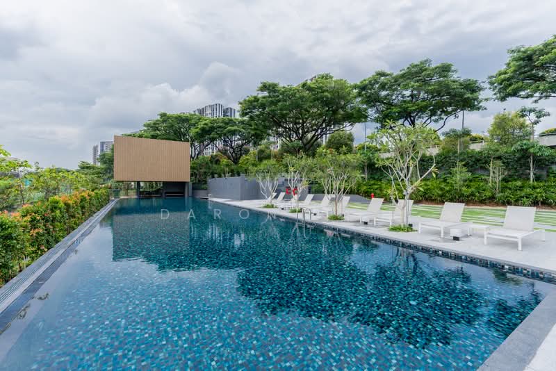Bartley Vue, 6 Jalan Bunga Rampai, 2 Bedrooms, 732 sqft, Condominium For Sale, by Daron Ang, 500195285 - Pool - PropertyGuru.com.sg