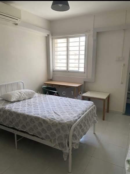 435 Clementi Avenue 3, 435 Clementi Avenue 3, 2 Bedrooms, 721 sqft, HDB Flat For Rent, by Waactor Chan, 500195288 - Bedroom - PropertyGuru.com.sg