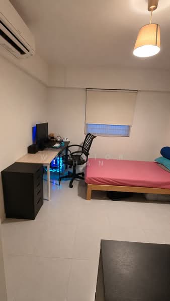 435 Clementi Avenue 3, 435 Clementi Avenue 3, 2 Bedrooms, 721 sqft, HDB Flat For Rent, by Waactor Chan, 500195288 - Bedroom - PropertyGuru.com.sg