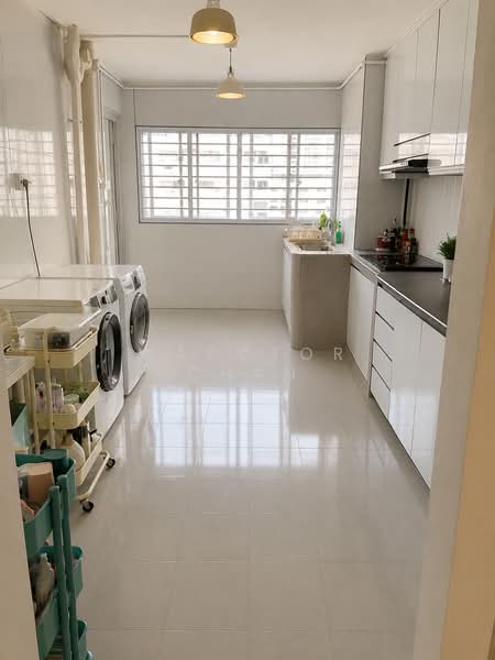 435 Clementi Avenue 3, 435 Clementi Avenue 3, 2 Bedrooms, 721 sqft, HDB Flat For Rent, by Waactor Chan, 500195288 - Kitchen - PropertyGuru.com.sg