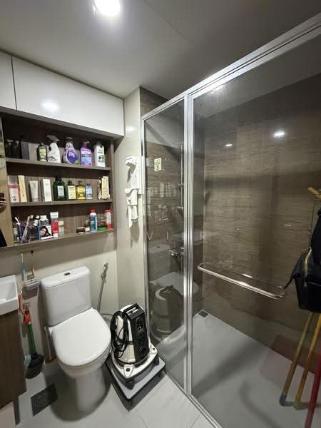 Sol Acres, 8 Choa Chu Kang Grove, Dairy Farm / Bukit Panjang / Choa Chu Kang, 3 Bedrooms, 1,066 sqft, Executive Condominium For Sale, by Xavier Ng, 500195290 - Bathroom - PropertyGuru.com.sg