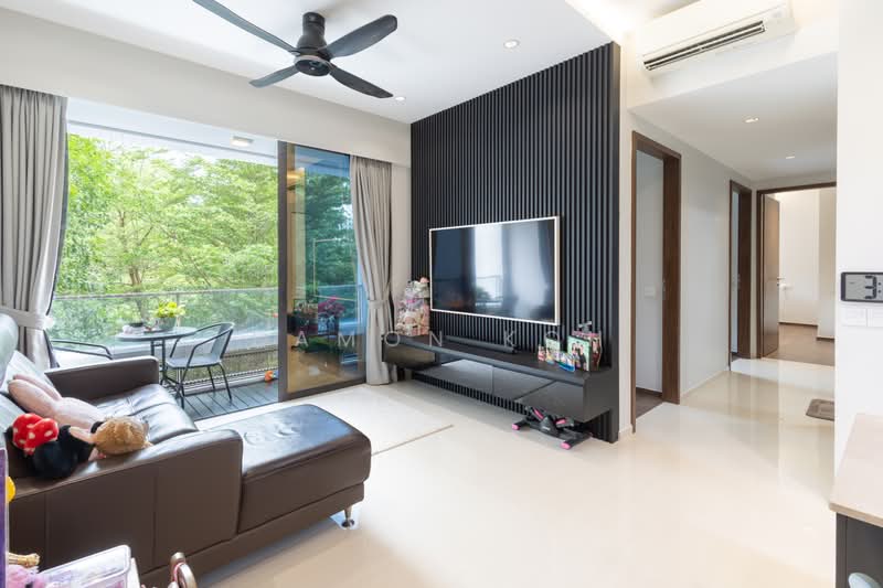 D'Nest, 141 Pasir Ris Grove, 3 Bedrooms, 936 sqft, Condominium For Sale, by Damon Koh, 500195293 - Living Room - PropertyGuru.com.sg