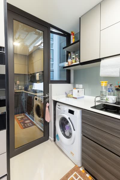 D'Nest, 141 Pasir Ris Grove, 3 Bedrooms, 936 sqft, Condominium For Sale, by Damon Koh, 500195293 - Kitchen - PropertyGuru.com.sg