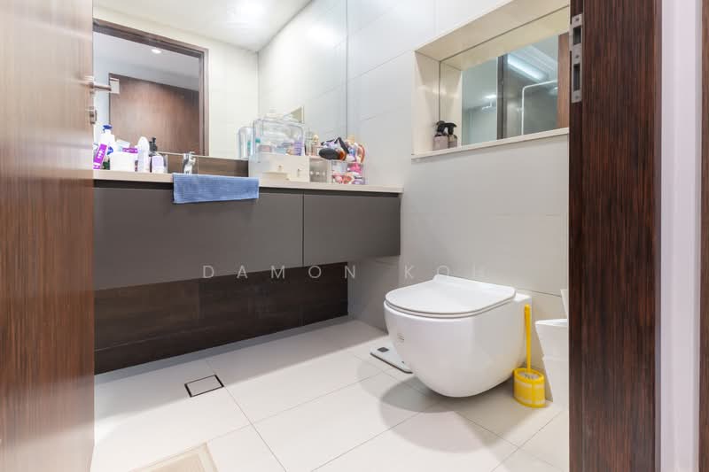 D'Nest, 141 Pasir Ris Grove, 3 Bedrooms, 936 sqft, Condominium For Sale, by Damon Koh, 500195293 - Bathroom - PropertyGuru.com.sg