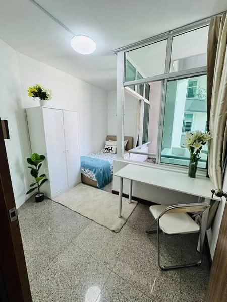 Maysprings, 6 Petir Road, Room Rental, 80 sqft, Apartment For Rent, by LEO, 500195295 - Bedroom - PropertyGuru.com.sg