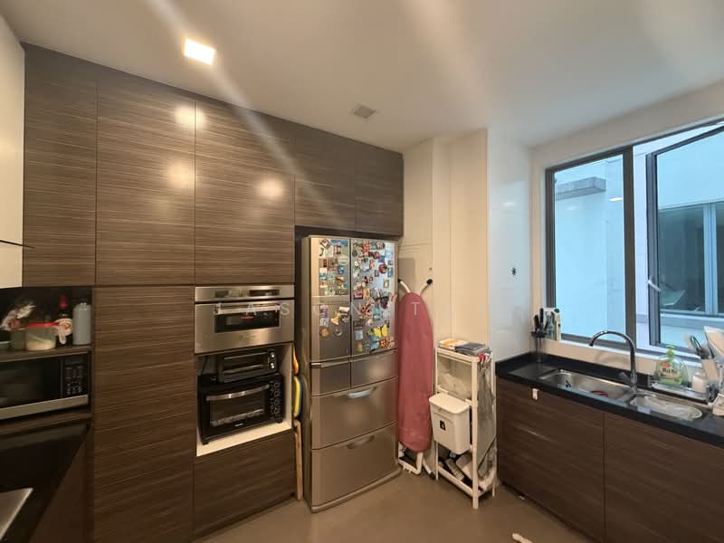 Springdale Condo, 51 Hindhede Walk, 4 Bedrooms, 1,152 sqft, Condominium For Sale, by Jason Tay, 500195296 - Kitchen - PropertyGuru.com.sg
