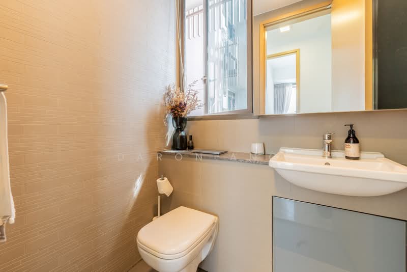 Skyline Residences, 612 Telok Blangah Road, 2 Bedrooms, 829 sqft, Condominium For Sale, by Daron Ang, 500195300 - Bathroom - PropertyGuru.com.sg