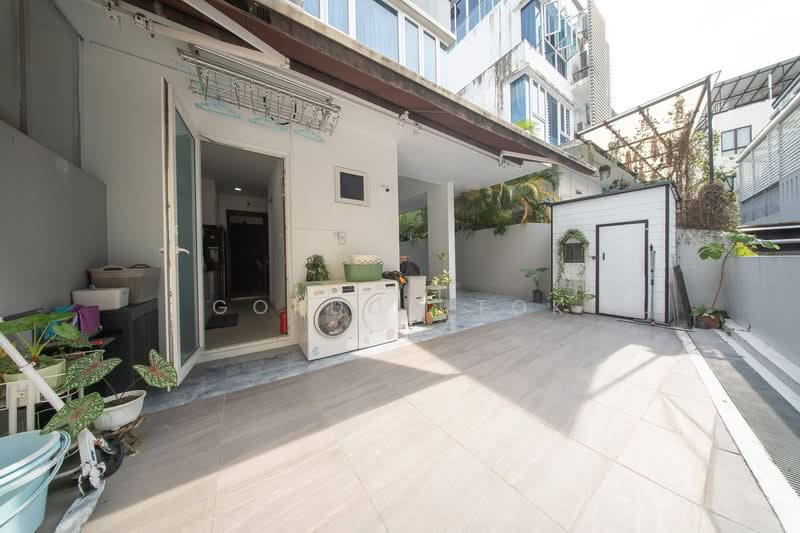 Wak Hassan drive semi detached with lift, , 6 Bedrooms, 4,355 sqft, Semi-Detached House For Sale, by Gordon Tok, 500195301 - Exterior - PropertyGuru.com.sg
