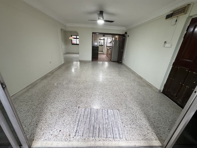 305 Ang Mo Kio Avenue 1, 305 Ang Mo Kio Avenue 1, 3 Bedrooms, 1,324 sqft, HDB Flat For Rent, by Kelly Tham, 500195304 - Living Room - PropertyGuru.com.sg