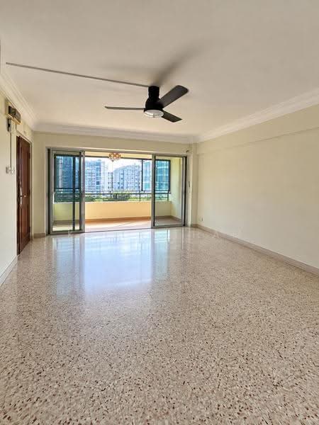 305 Ang Mo Kio Avenue 1, 305 Ang Mo Kio Avenue 1, Ang Mo Kio / Bishan / Thomson, 3 Bedrooms, 1,324 sqft, HDB Flat For Rent, by Kelly Tham, 500195304 - Living Room Facing Balcony - PropertyGuru.com.sg