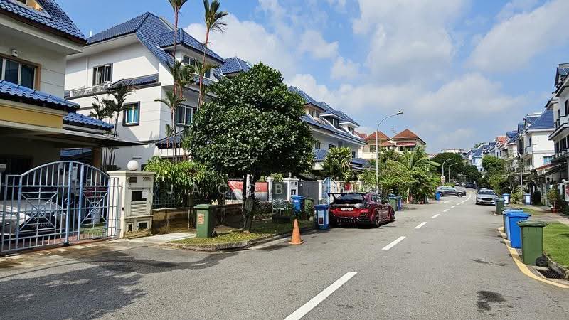 Villa Verde, Verde Crescent, Dairy Farm / Bukit Panjang / Choa Chu Kang, 5 Bedrooms, 3,000 sqft, Corner Terrace For Sale, by Jacob Tan, 500195305 - Exterior - PropertyGuru.com.sg