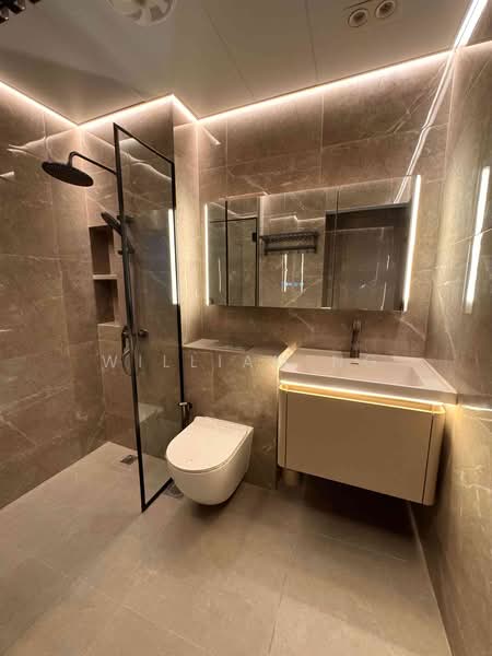 The Plaza, 7500A Beach Road, Room Rental, 158 sqft, Apartment For Rent, by William Ng, 500195307 - Common Bathroom - PropertyGuru.com.sg