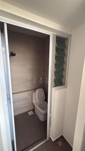 Avila Gardens, 19 Flora Road, Room Rental, 80 sqft, Condominium For Rent, by Derek Soh, 500195311 - Bathroom - PropertyGuru.com.sg