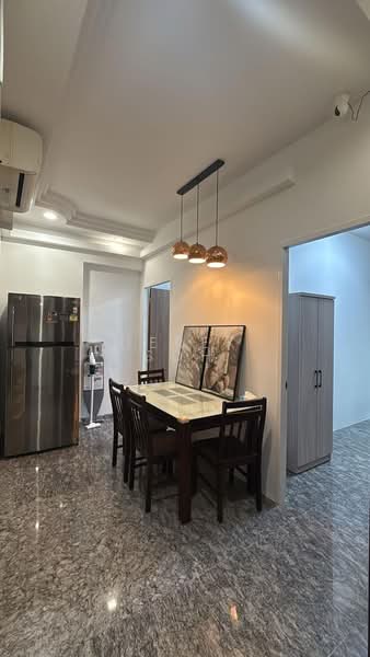 Avila Gardens, 19 Flora Road, Room Rental, 80 sqft, Condominium For Rent, by Derek Soh, 500195311 - Dining Room - PropertyGuru.com.sg