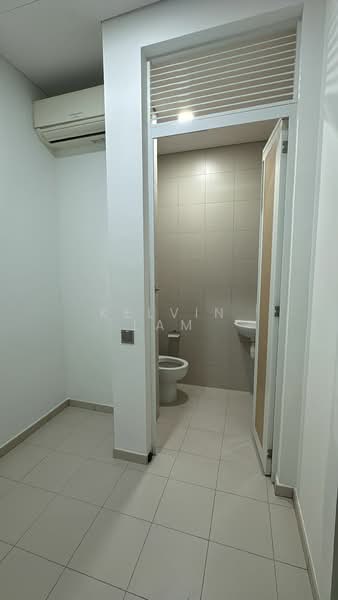 South Beach Residences, 28 South Beach Road, 4 Bedrooms, 2,616 sqft, Condominium For Sale, by Kelvin Lam, 500195315 - Bathroom - PropertyGuru.com.sg