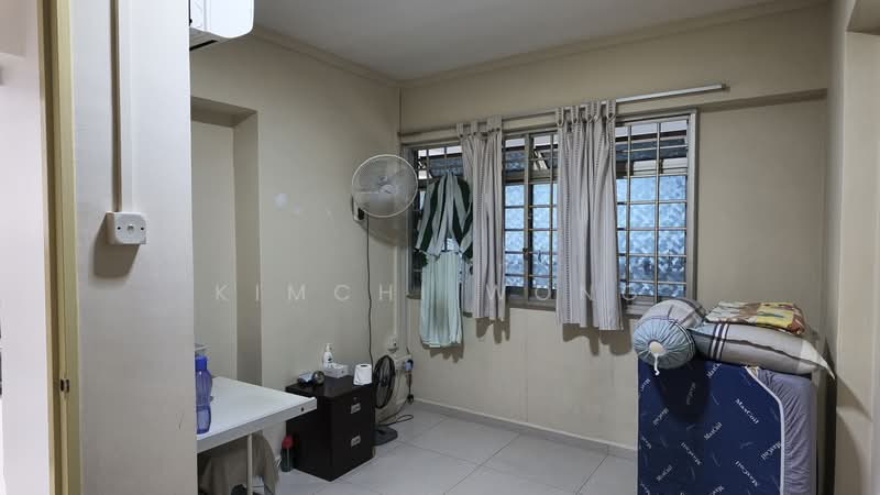 668D Jurong West Street 64, 668D Jurong West Street 64, 3 Bedrooms, 915 sqft, HDB Flat For Sale, by Kimchi Wong, 500195316 - Bedroom - PropertyGuru.com.sg