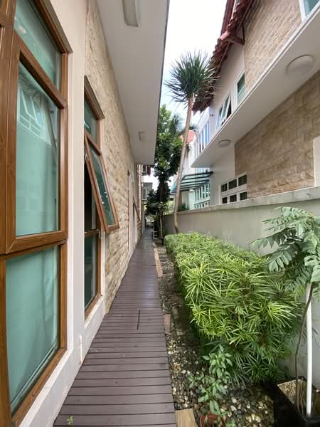 ❤️$14mil+ SUPER HOT BUY BUNGALOW ❤️ Prestigious Goodman Locale❤️, Branksome Road, 6 Bedrooms, 4,800 sqft, Detached House For Sale, by Julie Tay, 500195328 - Exterior - PropertyGuru.com.sg