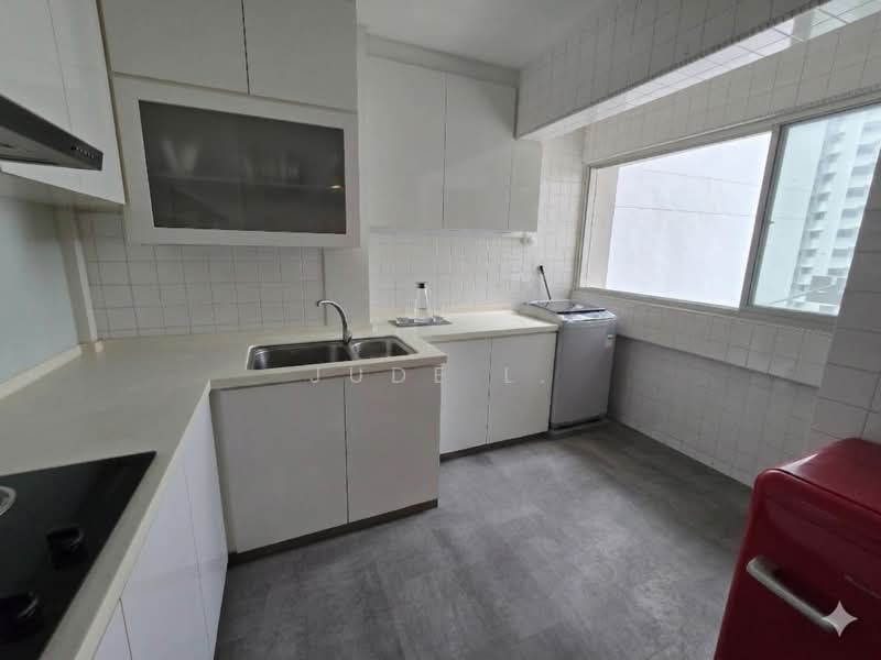 123 Mcnair Road, 123 Mcnair Road, 2 Bedrooms, 688 sqft, HDB Flat For Sale, by Jude L., 500195339 - Kitchen - PropertyGuru.com.sg