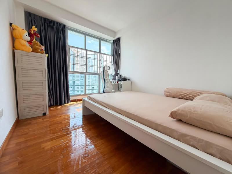 195E Punggol Road, 195E Punggol Road, 3 Bedrooms, 969 sqft, HDB Flat For Sale, by Yuna Lim, 500195347 - Bedroom - PropertyGuru.com.sg