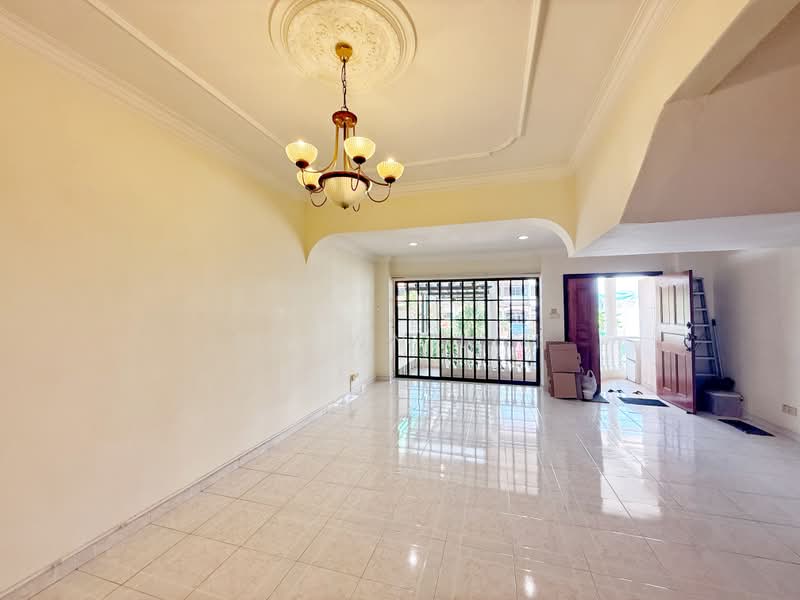 Jalan Kechot, Jalan Kechot, 5 Bedrooms, 2,600 sqft, Semi-Detached House For Rent, by Shawn Lim, 500195351 - Living Room - PropertyGuru.com.sg