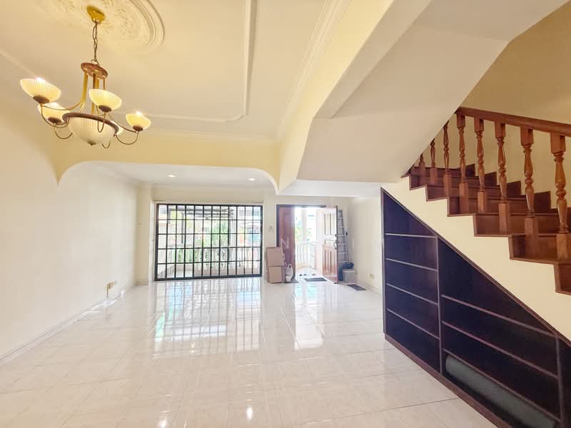 Jalan Kechot, Jalan Kechot, 5 Bedrooms, 2,600 sqft, Semi-Detached House For Rent, by Shawn Lim, 500195351 - Living Room - PropertyGuru.com.sg