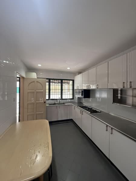Jalan Kechot, Jalan Kechot, 5 Bedrooms, 2,600 sqft, Semi-Detached House For Rent, by Shawn Lim, 500195351 - Kitchen - PropertyGuru.com.sg