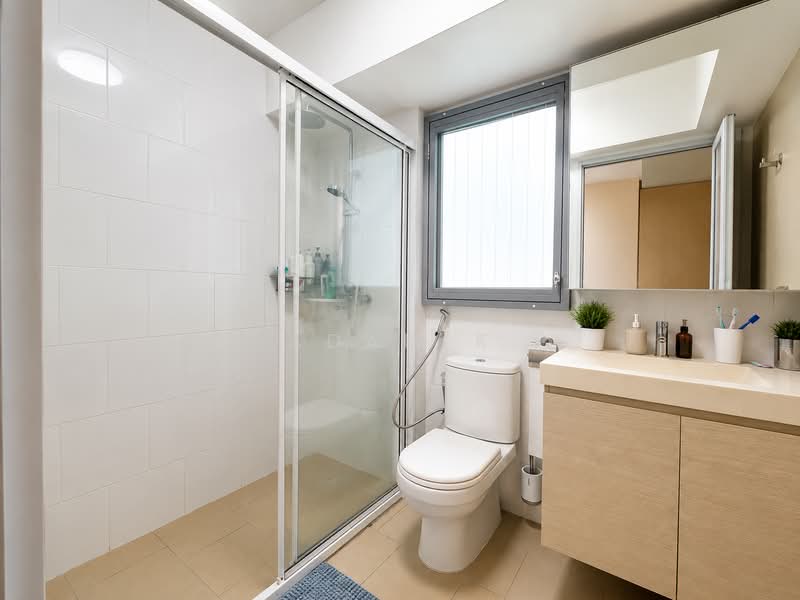 519B Tampines Central 8, 519B Tampines Central 8, 3 Bedrooms, 904 sqft, HDB Flat For Sale, by Adam K, 500195393 - Bathroom - PropertyGuru.com.sg
