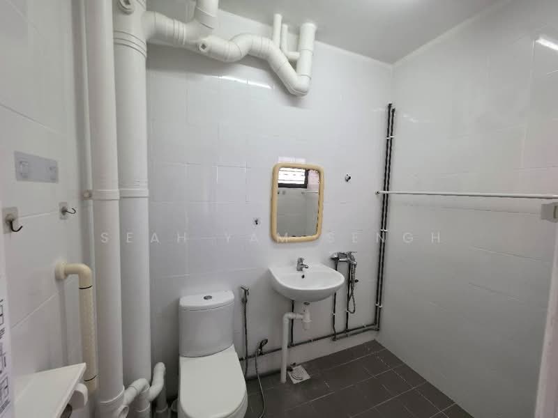 243 Tampines Street 21, 243 Tampines Street 21, 2 Bedrooms, 797 sqft, HDB Flat For Sale, by Seah Yam Sengh, 500195397 - PropertyGuru.com.sg