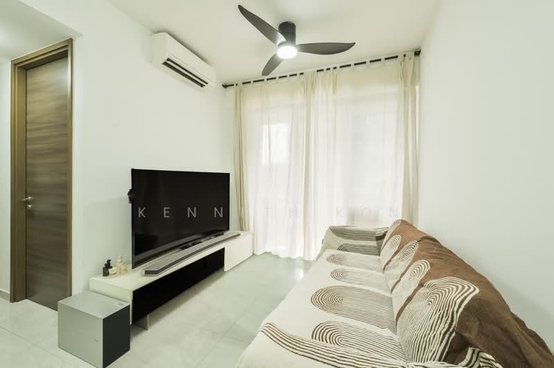 The Florence Residences, 99 Hougang Avenue 2, 2 Bedrooms, 667 sqft, Condominium For Sale, by Kenneth Kon, 500195401 - Living Room - PropertyGuru.com.sg