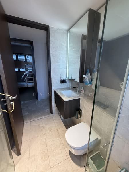 JadeScape, 10 Shunfu Road, 4 Bedrooms, 1,646 sqft, Condominium For Rent, by Lyn Wong, 500195406 - Bathroom - PropertyGuru.com.sg