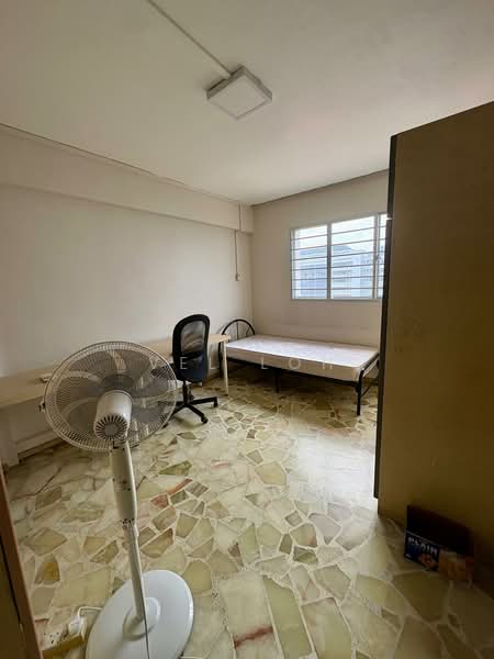 135 Bishan Street 12, 135 Bishan Street 12, 3 Bedrooms, 1,301 sqft, HDB Flat For Rent, by Vel Loh, 500195415 - Bedroom - PropertyGuru.com.sg