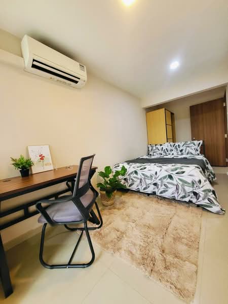 Pandan Valley, 1 Pandan Valley, Room Rental, 350 sqft, Condominium For Rent, by Angela Chan, 500195433 - Bedroom - PropertyGuru.com.sg