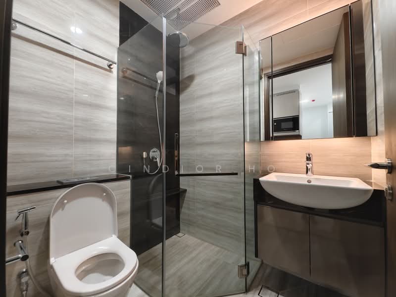 35 Gilstead, 35 Gilstead Road, 1 Bedroom, 484 sqft, Apartment For Sale, by CinDior Ho, 500195435 - Bathroom - PropertyGuru.com.sg