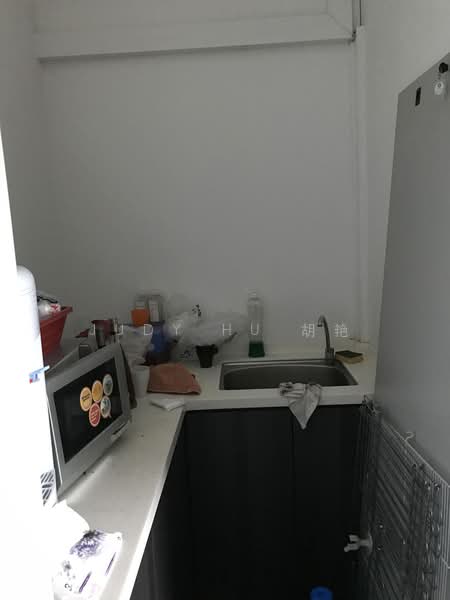UB. One, 81 Ubi Avenue 4, 1,044 sqft, Light Industrial (B1) For Rent, by Judy Hu 胡艳, 500195438 - Kitchen - CommercialGuru.com.sg