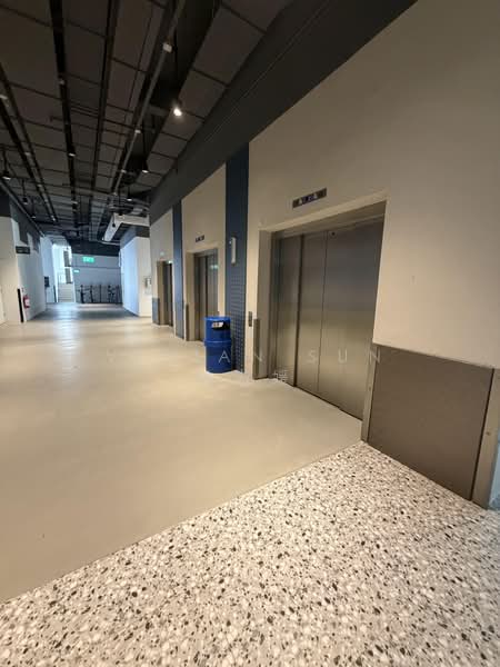 J.T.C 28 Ayer Rajah Crescent, 28 Ayer Rajah Crescent, 4,995 sqft, Light Industrial (B1) For Rent, by Vivian Sun 孙淑媛, 500195439 - Corridor - CommercialGuru.com.sg