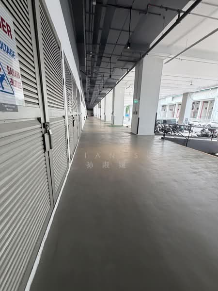 J.T.C 28 Ayer Rajah Crescent, , 18,708 sqft, Light Industrial (B1) For Rent, by Vivian Sun 孙淑媛, 500195447 - Corridor - CommercialGuru.com.sg