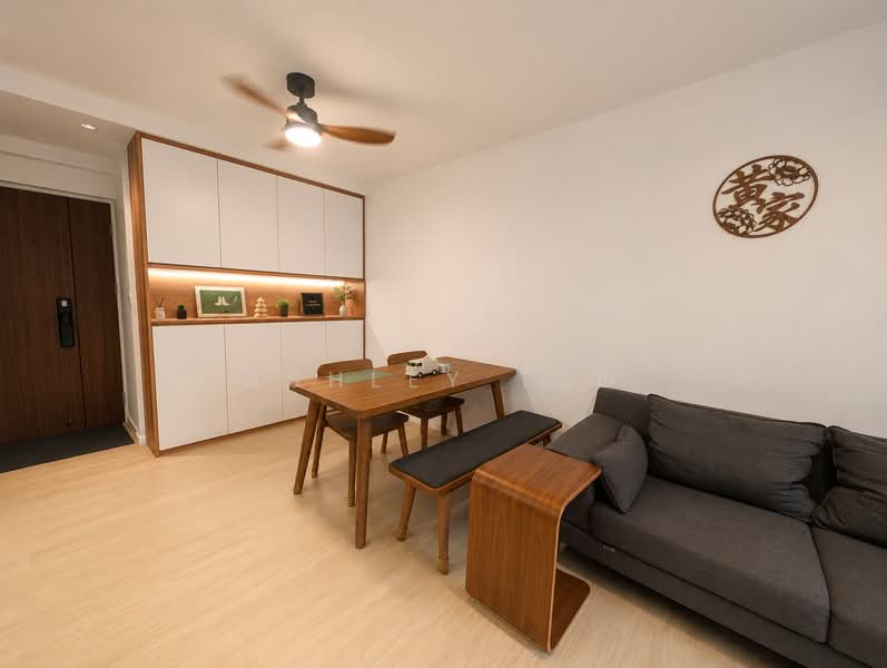 51 Strathmore Avenue, 51 Strathmore Avenue, 3 Bedrooms, 969 sqft, HDB Flat For Sale, by Ashley Teo, 500195450 - Living Room - PropertyGuru.com.sg