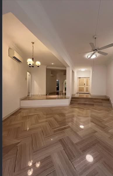 Orange Regency, 101 Fernhill Road, 4 Bedrooms, 1,776 sqft, Apartment For Rent, by Ray Lim, 500195453 - Living Room - PropertyGuru.com.sg